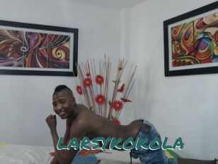 LARSYKOKOLA
