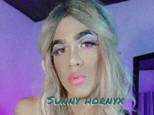 Sunny_hornyx